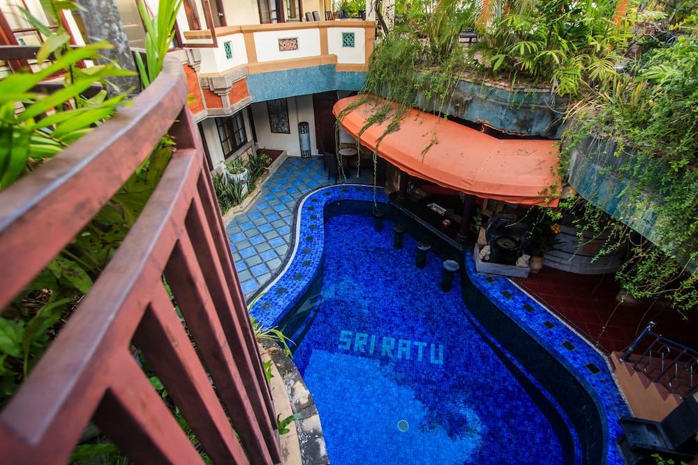 Sri Ratu Hotel Legian Exteriér fotografie